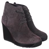 Buty Lacoste Jariselle SRW damskie sportowe botki skórzane zamszowe na koturnie 40