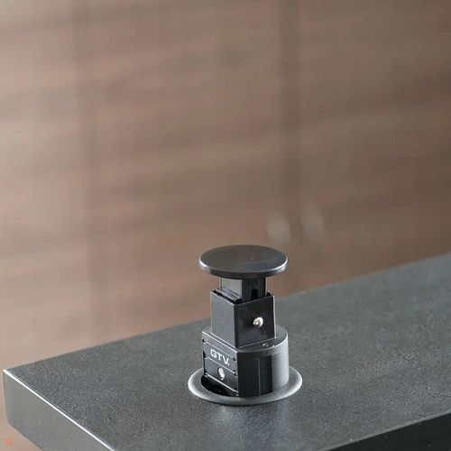 GNIAZDO POTRÓJNE CHOWANE W BLAT NABLATOWE GNIAZDKO na Arena.pl