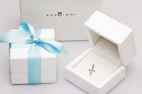 Złoty wisiorek WBD4061 - Diament na Arena.pl