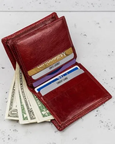 etui na karty czerwone rovicky na Arena.pl