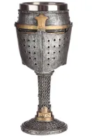 Ozdobny Kielich Dekoracyjny - Hełm z Kolczugą