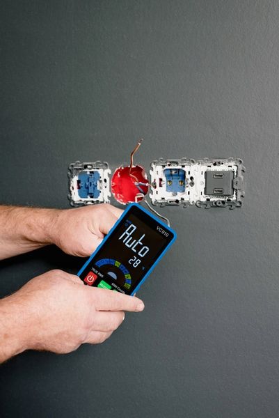 SMART MULTIMETR MIERNIK CYFROWY PRĄDU ZESTAW LCD LATARKA ELEKTRYCZNY NCV zdjęcie 8