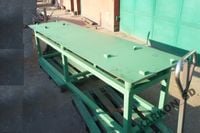 Stół wibracyjny 2,4 m długości KARKON płyty DTR