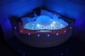 WANNA NAROŻNA Z HYDROMASAŻEM 150x150cm NEW DESIGN PODGRZEWACZ
