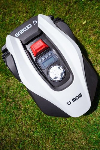 CEDRUS M12+ ROBOT KOSZĄCY KOSIARKA AUTOMATYCZNA DO TRAWY C-MOW 1200m2 - OFICJALNY DYSTRYBUTOR - AUTORYZOWANY DEALER CEDRUS na Arena.pl