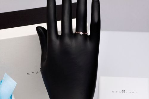 Złoty pierścionek PCR1013 - Diament na Arena.pl