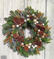 Wianek bożonarodzeniowy 60 cm w złoto-brązowej tonacji z jeleniem