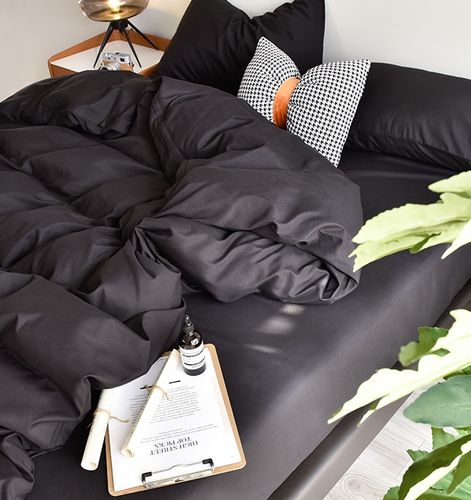 KOMPLET POŚCIELI 140x200 2x POSZEWKI 70x80 MIKROFIBRA GŁADKA MIĘKKA CZARNA na Arena.pl