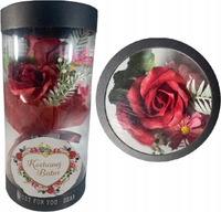 kwiat bukiet róż w pudełku Kochanej Babci