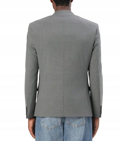 Isaac Dewhirst - Garnitur 48 na Arena.pl