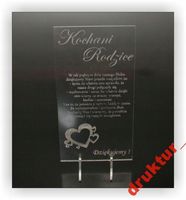 Statuetka szklana z plexi prezent na urodziny pamiątka GRAWER