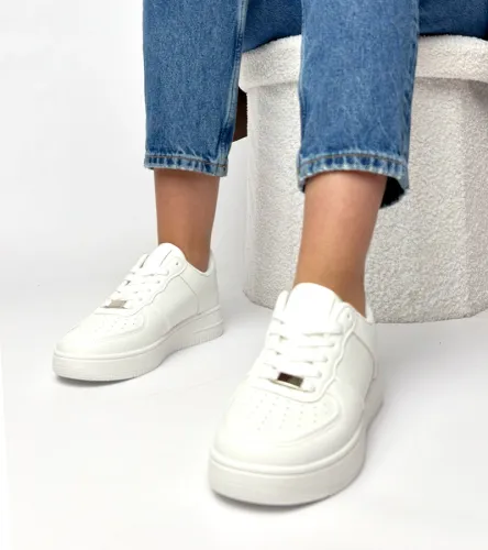 Białe sneakersy na platformie Brigitte 37 na Arena.pl