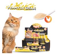 Kremowa przekąska dla kota o smaku kurczaka 15g x 50 szt UNIQ PETS