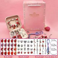Zestaw do robienia biżuterii i bransoletek charms w kuferku Princess