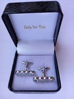 Ekskluzywne spinki do mankietów koszuli Audi