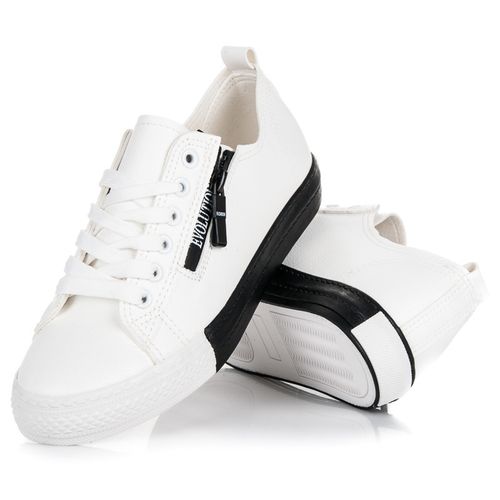 Trampki na platformie r.39 na Arena.pl