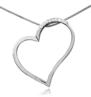 SREBRNY WISIOREK SERDUSZKO Z CYRKONIAMI SREBRO PRÓBY 925