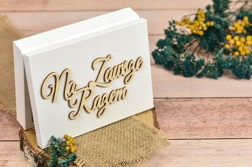 PUDEŁKO Na Obrączki z Tekstem BIAŁE Mech Ślub na Arena.pl