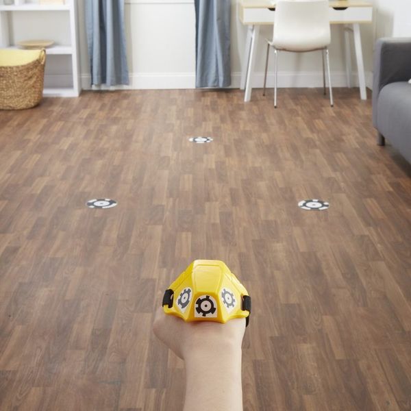 TRANSFORMERS MASKA HEŁM BUMBLEBEE BEE VISION E0707 zdjęcie 1