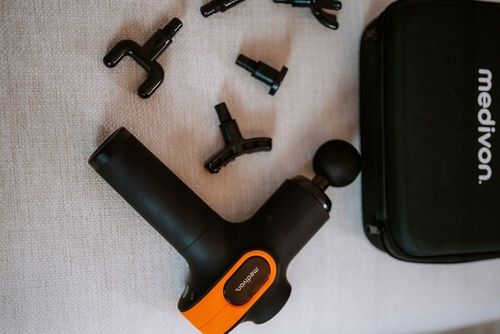 Pistolet masujący Medivon Gun Vital masażer ręczny do masażu ciała na Arena.pl