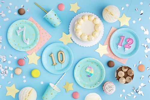 Talerzyki papierowe niebieskie baby shower roczek chłopczyk 18cm 6szt. na Arena.pl