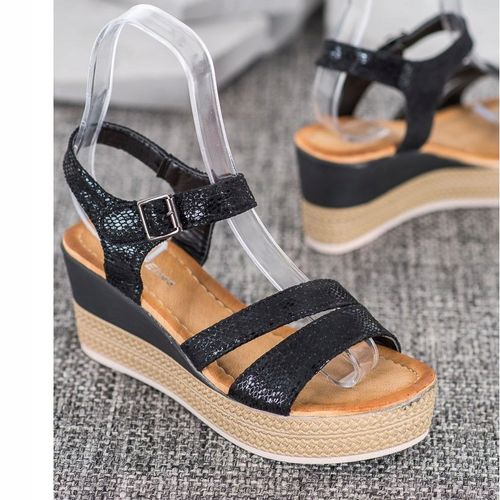 Komfortowe Sandały r.39 na Arena.pl