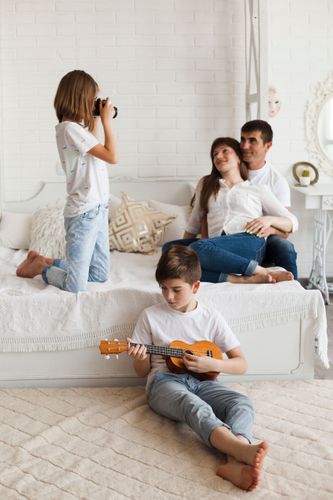 Gitara ukulele dla dzieci drewniana 4 struny nylonowe na Arena.pl