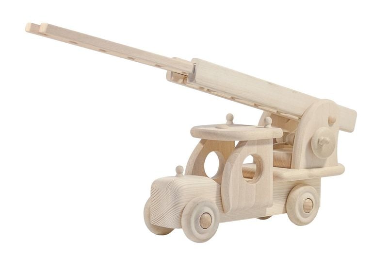Drewniany samochód strażacki zdjęcie 1