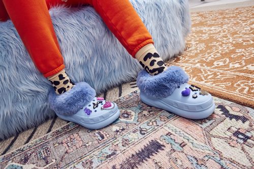 Damskie Ocieplane Buty Chodaki Crocs Furever Crush 208446 Clog 41-42 na Arena.pl