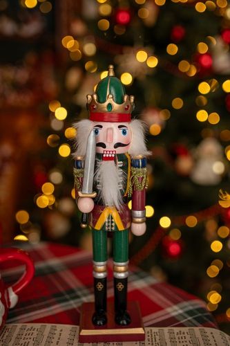 ŚWIĄTECZNE FIGURKI DZIADEK DO ORZECHÓW DUŻY DREWNIANY OZDOBA NA PODSTAWCE na Arena.pl