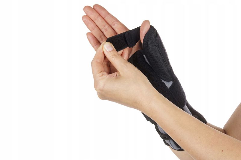 STABILIZATOR NADGARSTKA DŁONI OBEJMUJĄCY KCIUK E44 zdjęcie 8