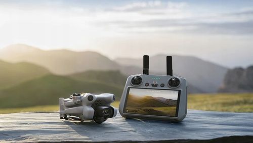 Dron DJI Mini 4 Pro (RC 2) na Arena.pl