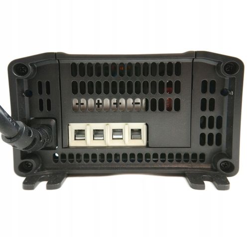 Ładowarka Victron BlueSmart 12V 30A IP22 3 wyjścia na Arena.pl