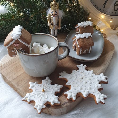 PIERNICZEK DOMEK NA KUBEK na Arena.pl