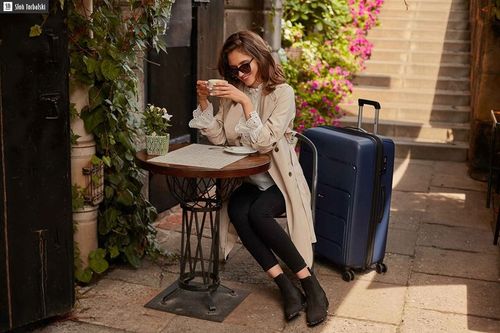 Duża walizka podróżna POSZERZANA +2 cm lekki trwały polipropylen Zamek TSA na Arena.pl