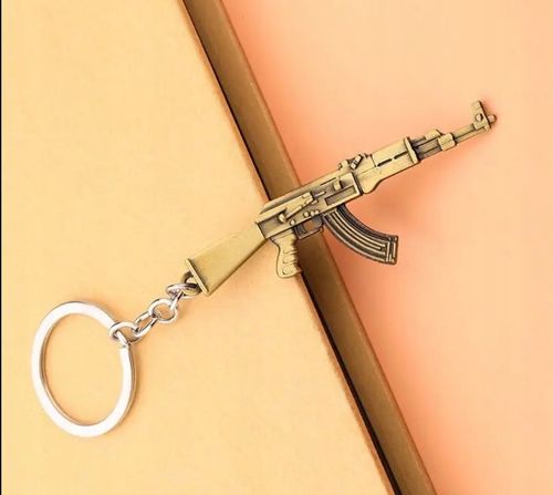 Breloczek Player Unknown Battlefield CS Karabin AK 47 Patyna Antyczna Miedź na Arena.pl