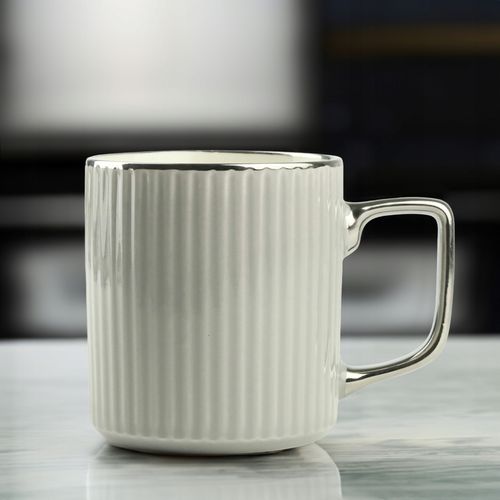 PORCELANOWY KUBEK NA KAWĘ HERBATĘ SZARY ZDOBIONY ZE SREBRNYM UCHEM 370ML na Arena.pl