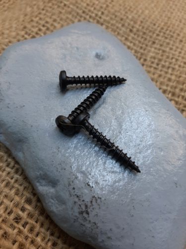 Rustykalny wkręt do drewna. 10 sztuk krzyżak 4x25 na Arena.pl