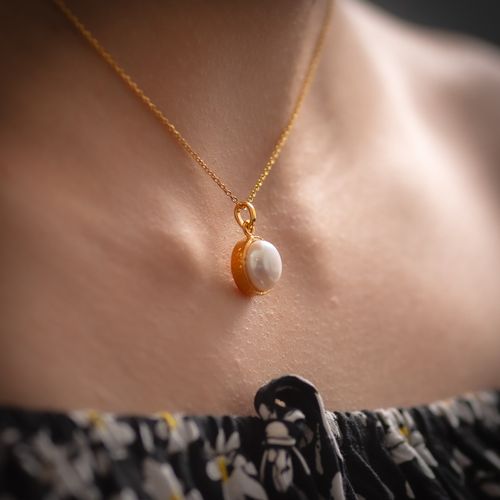 Naszyjnik srebrny złocony - Perła okrągła na łańcuszku 45 cm na Arena.pl