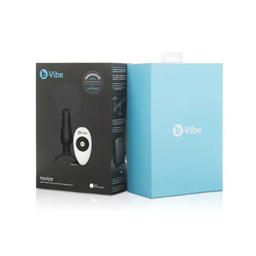 b-vibe novice plug black - kompaktowa maszyna intymna z pilotem na Arena.pl