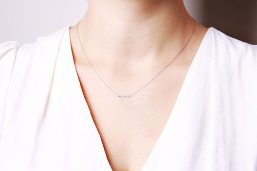 złoty naszyjnik - celebrytka - z krzyżykiem na Arena.pl