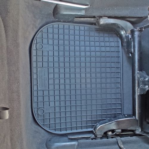 Dywaniki dedykowane do Audi A3 8L TUNEL na Arena.pl