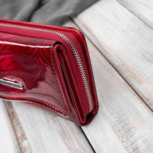 portfel damski skórzany lakierowany z roślinnym wzorem czerwony sp-24-rd na Arena.pl