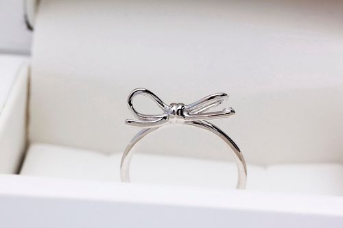 Złoty pierścionek PBD4203 - Diament na Arena.pl