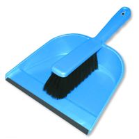 zmiotka i szufelka z gumą