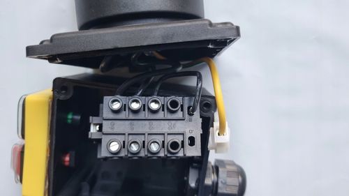 WYŁĄCZNIK włącznik jednofazowy KOA7 230V przekaźnik stycznik JD4 (DZ08-1) na Arena.pl