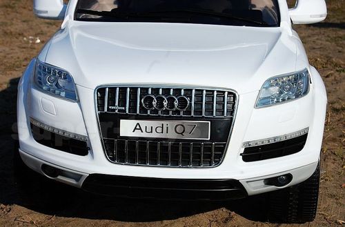 Samochód AUDI Q7 akum + pilot na Arena.pl