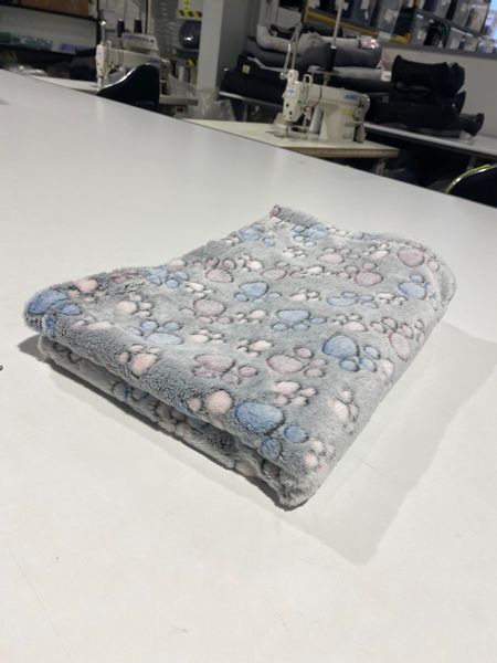 Koc Polarowy 100X70 Cm Łapy Ciemne zdjęcie 6