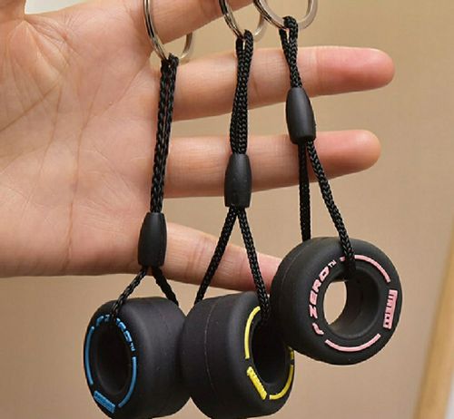 Breloczek Opona Guma Pirelli P Zero Ozdoba Tuning Koło do kluczy Samochód na Arena.pl