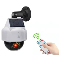 Solarna lampka i atrapa kamery monitoringu zewnętrzna z pilotem IR
